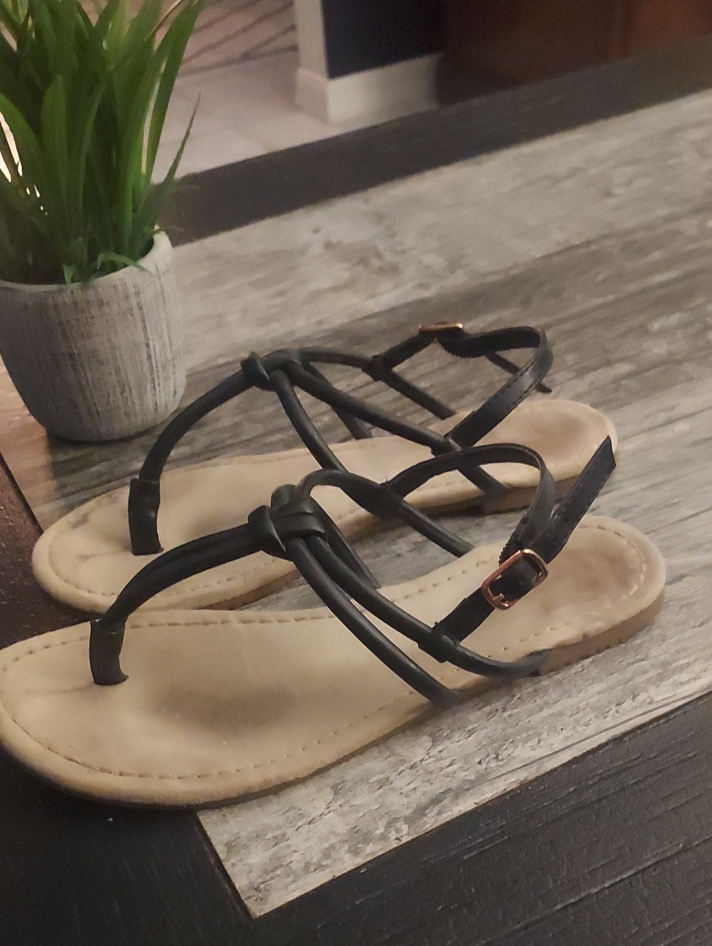 Lauren Conrad Women's Black Strappy Sandal with Gold Buckle Size 6